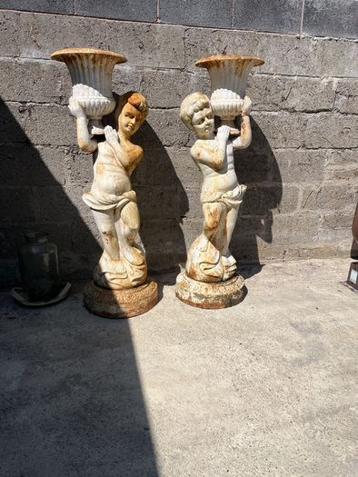 Two cherubs, early Georgian