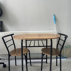 JYSK 2 person table and chairs