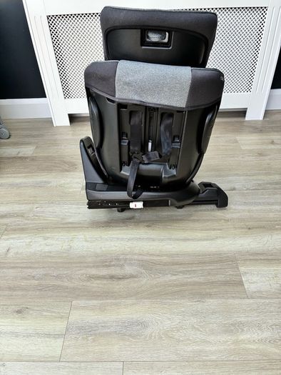 Car seat isofix