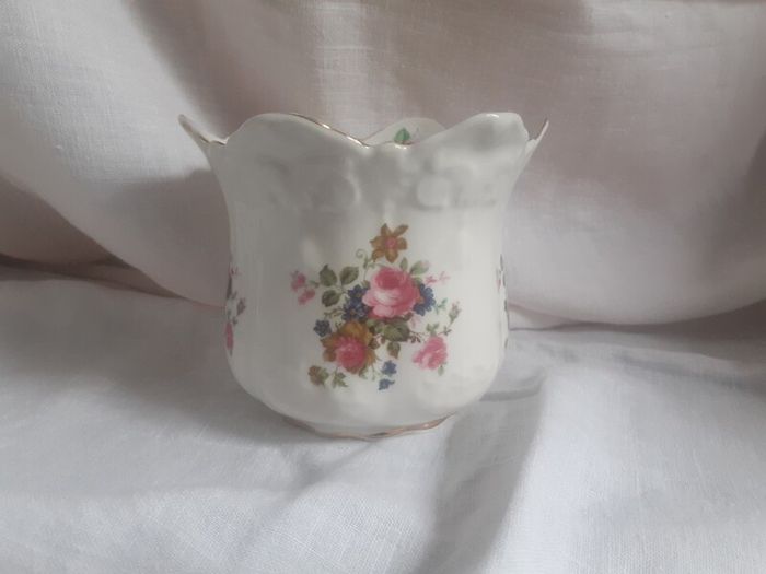 Fine Bone China Plant Pot Holder.