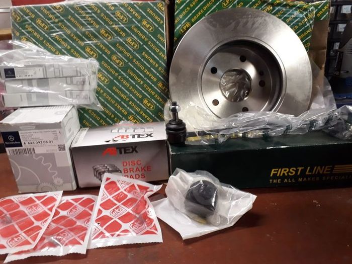 Mercedes service parts