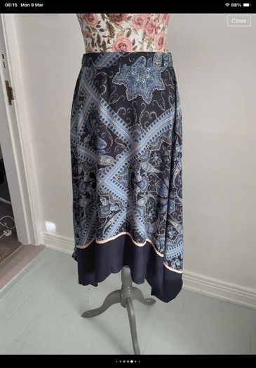 skirt paisley print asymmetrical hemline skirt H&M size small 10/12