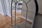 arch mirror
