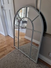 arch mirror