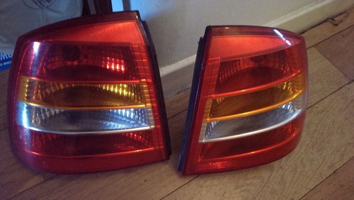 98-04 Opel Astra rear lights like new
