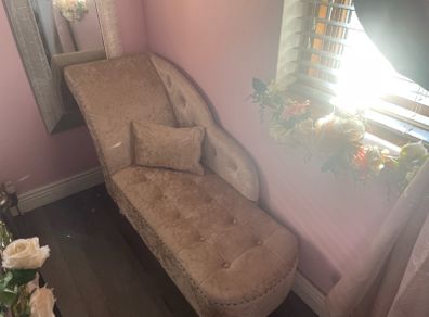 Chaise Lounge
