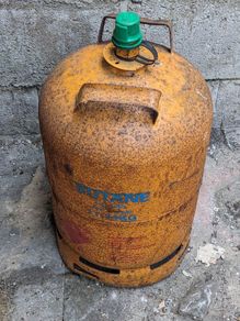 Gas tank