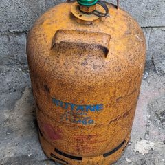 Gas tank