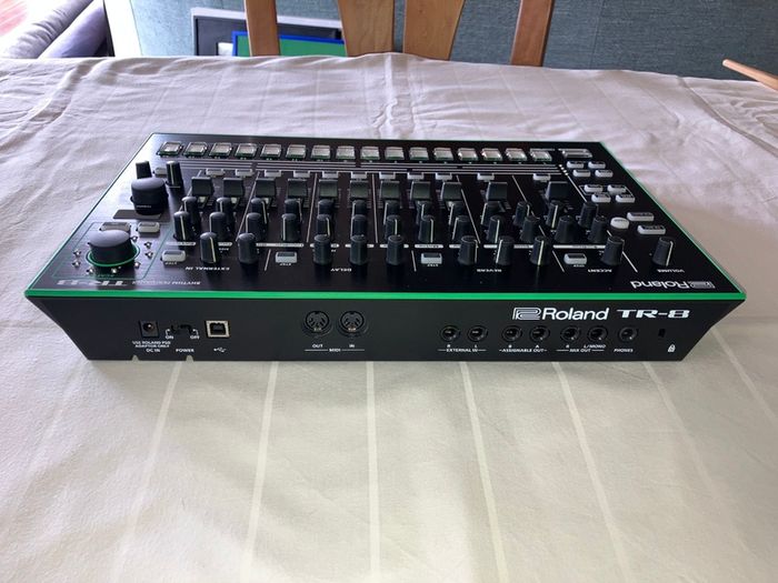 Roland TR8 Rhythm Performer