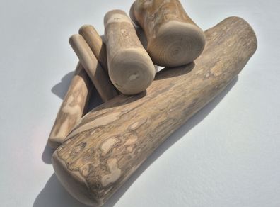 Coffee Wood Dog Chew Stick - Coffee Wood Stick for Your Pets - Non Toxic - Safe - Puppy Chew Toy for Teething