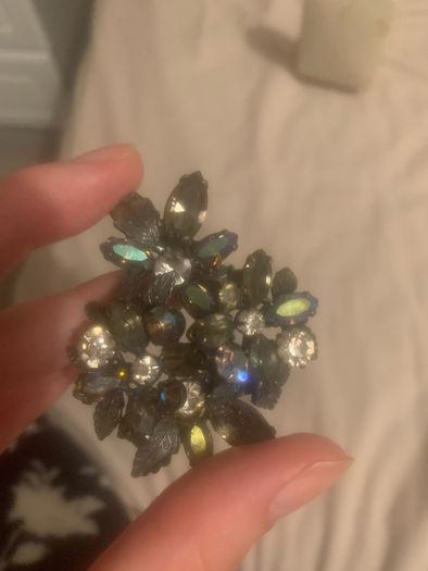 brooch