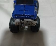 Transformer FOTF Wheelie