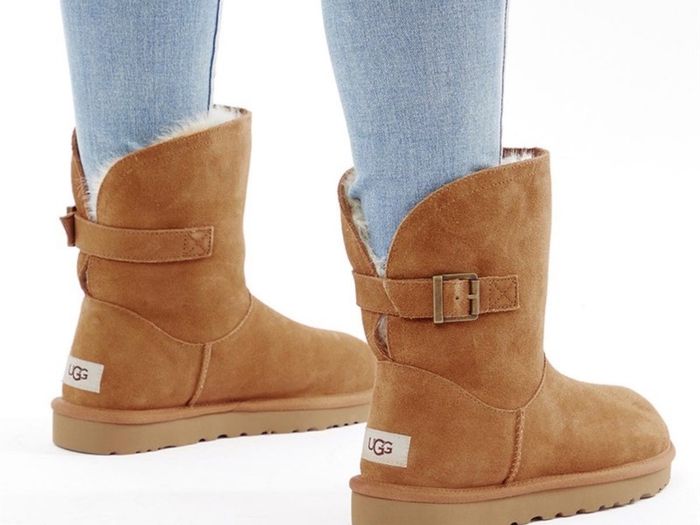 UGG Remora Buckle boot in chestnut suede with a wool lining size UK 3 brand New
