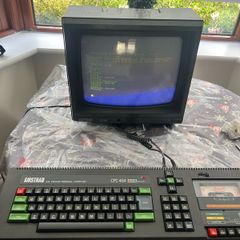 Vintage Amstrad cpc 464, monitor manual and games