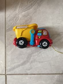 Pull along truck