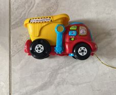 Pull along truck