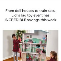 Doll house wooden