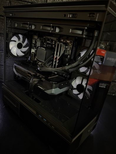 High End Gaming PC | RX 9070 XT 16GB / Ryzen 7800x3d / DDR5
