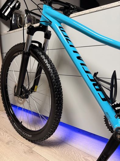 Specialized Pitch Hardtail Bike (Like New)