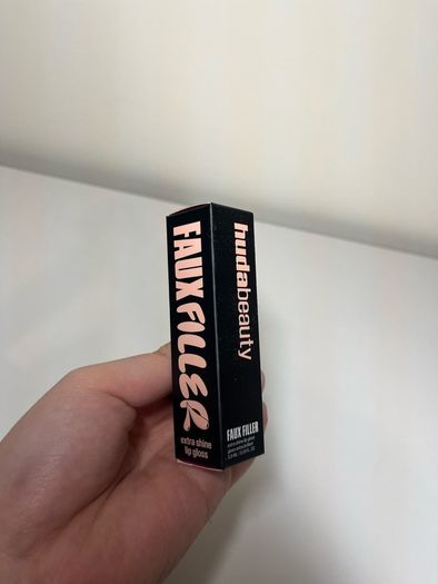 Huda Beauty Faux Filler Extra Shine Lip Gloss Foxy
