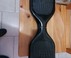Black Hoverboard with Bluetooth, No charger so cannot test