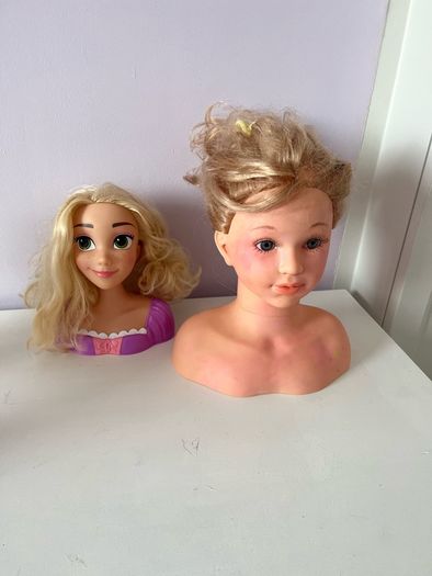 Ponies x2 and Dolls heads x2
