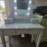 vanity table Image 2