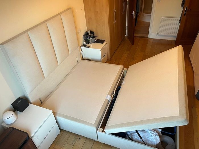 king size bed with ottoman