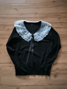River Island women sweater, New no tags, size M