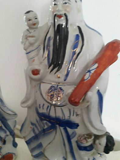 Emproer Statues..