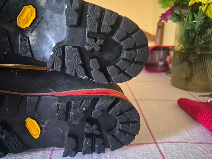 la sportiva nepal cube