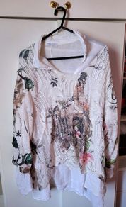 Plus size 2 in 1 top blouse size 20/22