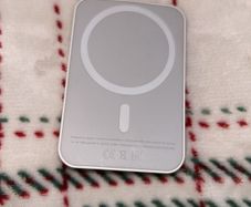 Apple Powerbank Magsafe 10,000 mAh