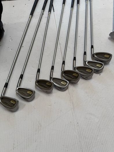 set golf clubs