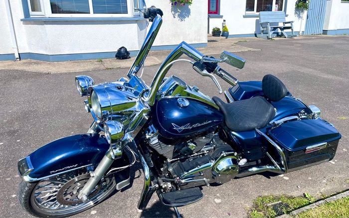 2009 Harley Davidson Road King FLHR
