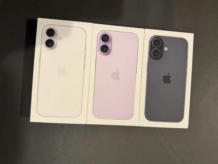 iPhone 17,512GB (IRISH STOCK) Brand New Sealed Unlocked 1 year Apple Warranty