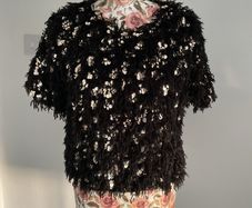 top Bnwot black fluffy embelished top short sleeve size large elli white brand