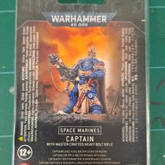 Warhammer 40k Captain with Master Crafted Heavy Bolt Rifle