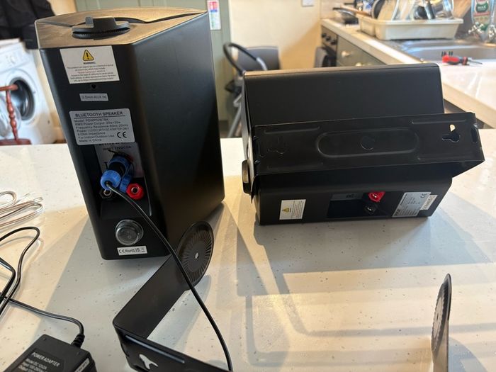 speakers waterproof