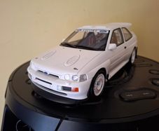 FORD Escort RS Cosworth Gr.A Group A 1994 Ottomobile - 1/18 - New In Box
