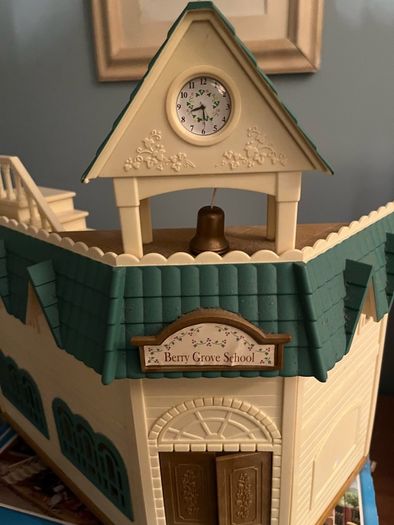 Vintage Sylvanian Families Berry Grove School (Boxed)