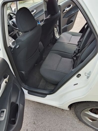 2012 Toyota Auris Hybrid Automatic.