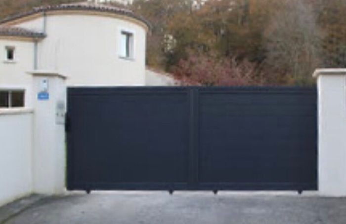 Electric Sliding Gate incl Motor