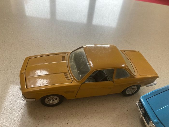 BMW 3.0 CS scale 1/24 lot of three Burago