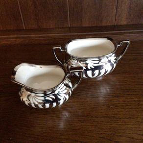 Stunning Vintage Silver and cream Georgian England Milk jug and sugar bowl set