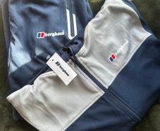 Berghaus Tracksit 11-12 years