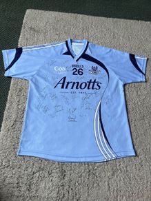 Dublin GAA 2009 Squad Signed Jersey