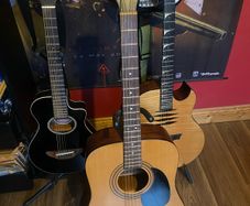 Cort ad810 acoustic guitar