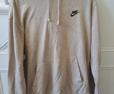 Nike hoodie size M