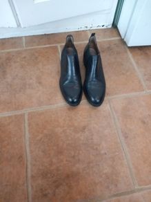 Black Leather Ankle Boots  (40 S7)